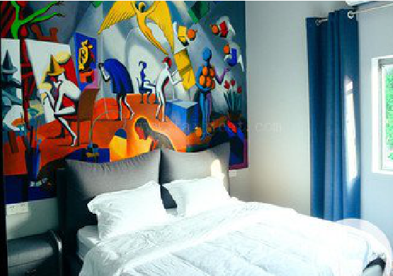 钟祥对于酒店的墙体彩绘而言更注重哪些方面？