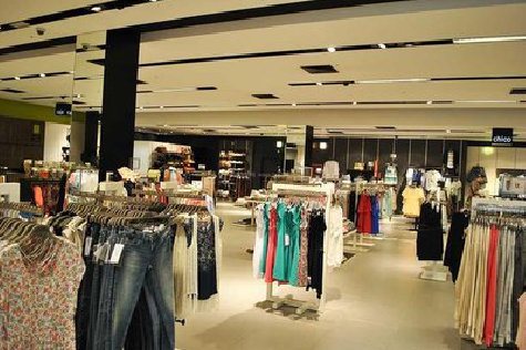 钟祥商场里的店面怎么装修？